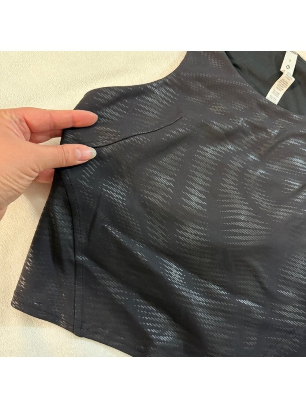 Lululemon Invigorate Training Tank Top in Shapeshifter Foil Black Size 8 - Picture 2 of 7